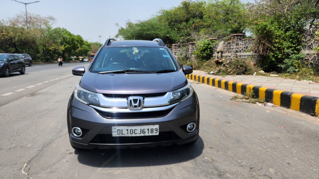 2017 Honda BR-V V CVT Petrol for Sale | 30,000 KM Driven | Grey | Carzvilla