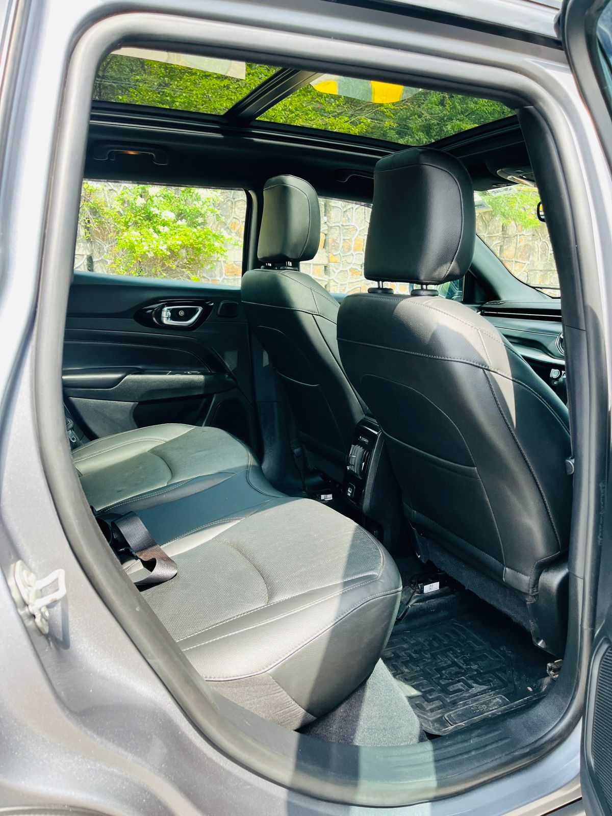 2023 Jeep Compass S Optional 4x4 Automatic Diesel | Panoramic Sunroof | 1st Owner | September 2023 Model | Silver Colour | UK Registration | Premium SUV in Karol Bagh Delhi