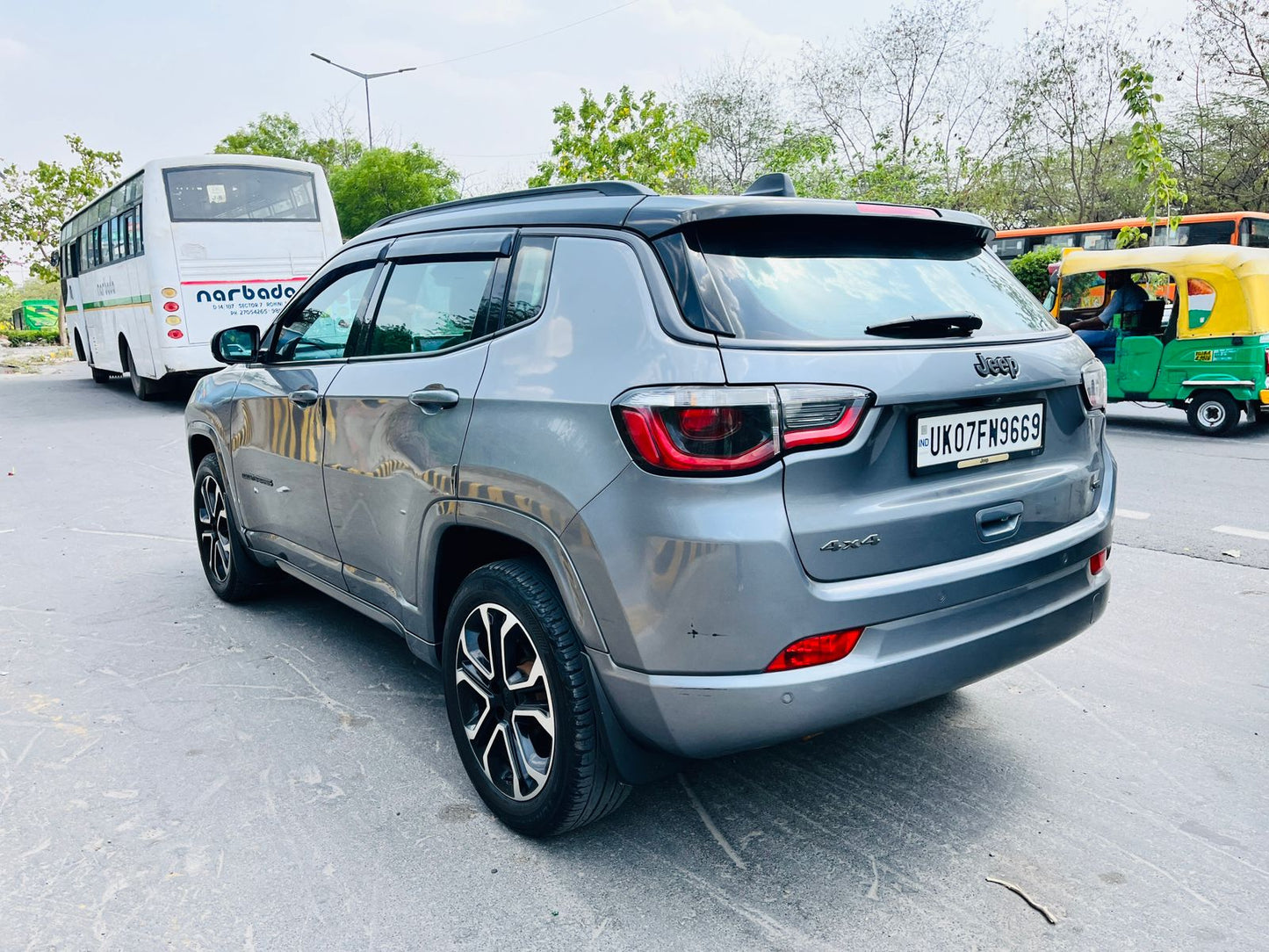 2023 Jeep Compass S Optional 4x4 Automatic Diesel | Panoramic Sunroof | 1st Owner | September 2023 Model | Silver Colour | UK Registration | Premium SUV in Karol Bagh Delhi