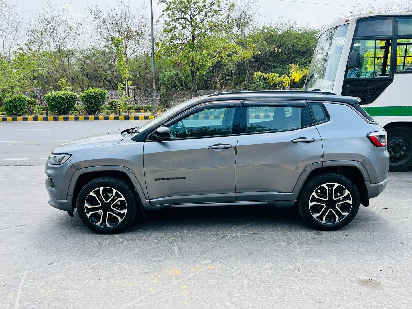 2023 Jeep Compass S Optional 4x4 Automatic Diesel | Panoramic Sunroof | 1st Owner | September 2023 Model | Silver Colour | UK Registration | Premium SUV in Karol Bagh Delhi
