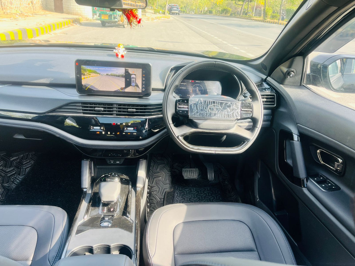 2026 Tata Safari Accomplished+ Automatic Diesel | Panoramic Sunroof | 1st Owner | 2026 Model | Premium SUV | Delhi Registration | Available in Karol Bagh, Delhi