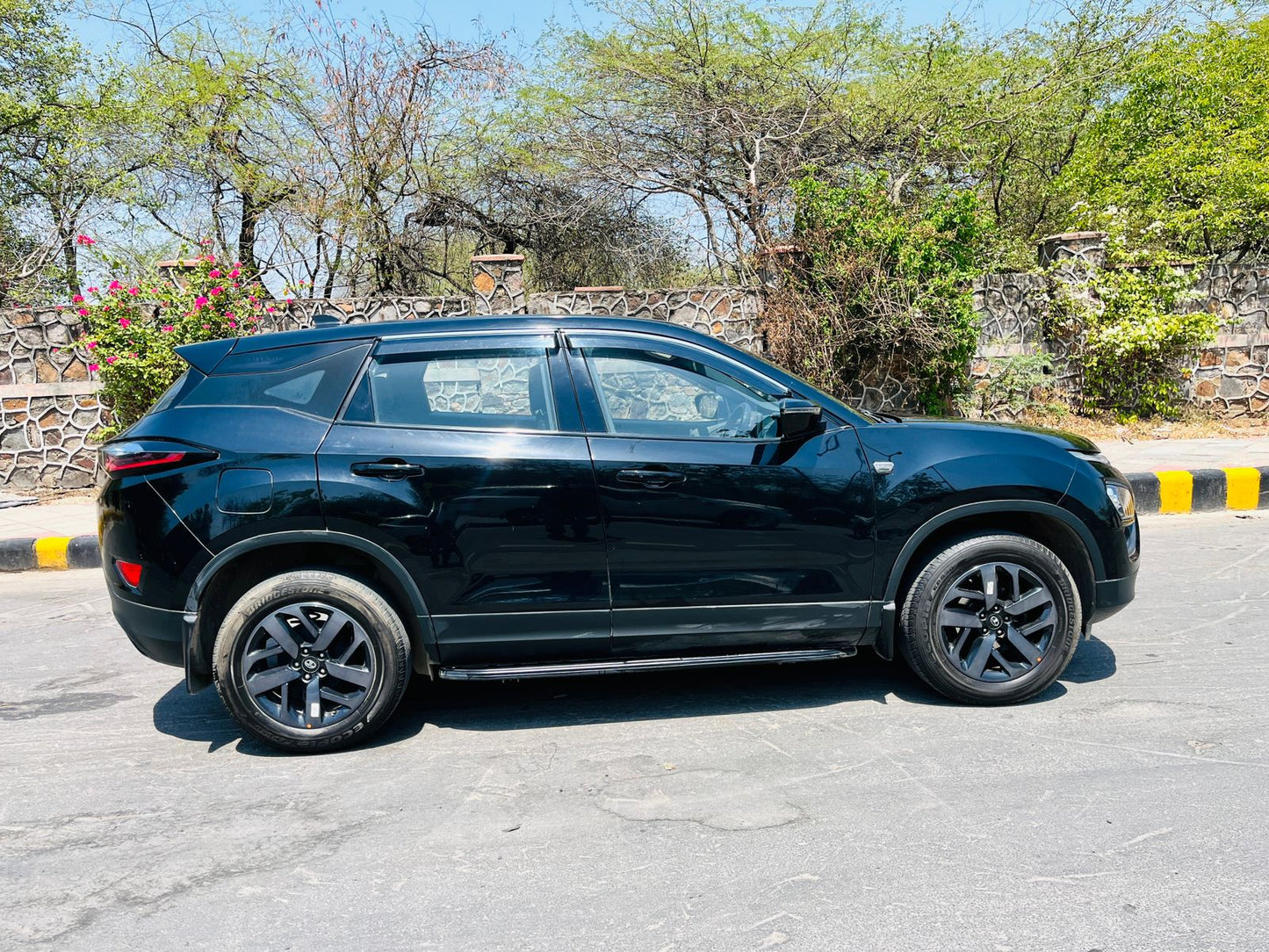 2023 Tata Harrier XZA+ Automatic Diesel | 28,000 KM Driven | 1st Owner | Premium SUV Available in Karol Bagh, Delhi