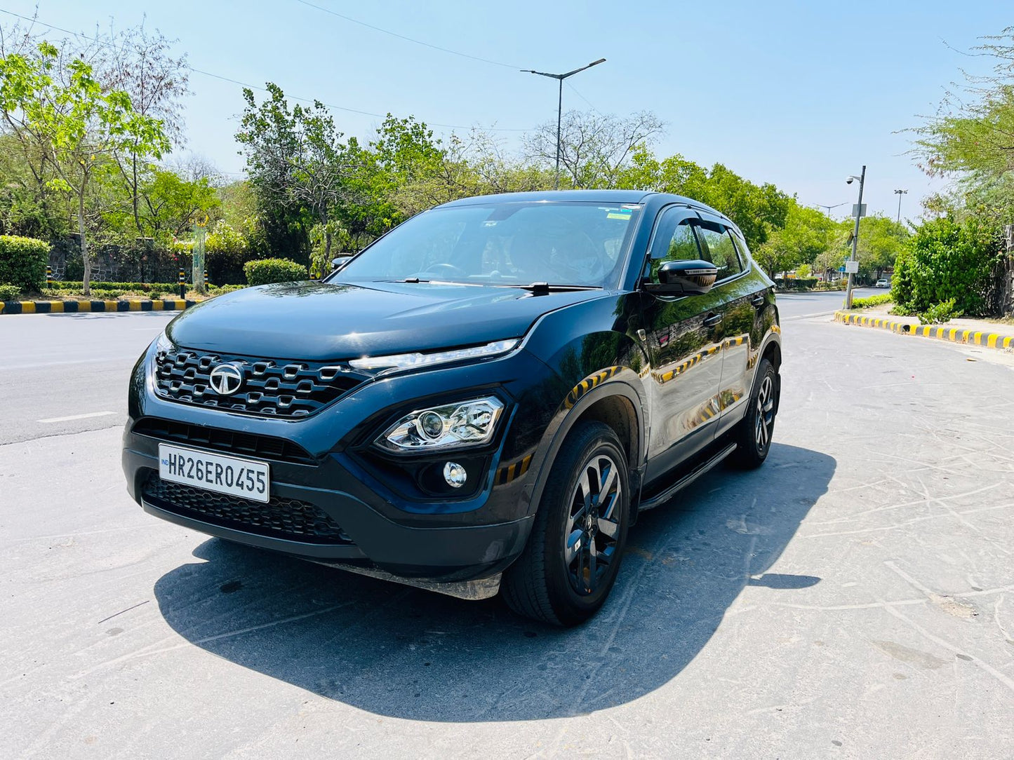 2023 Tata Harrier XZA+ Automatic Diesel | 28,000 KM Driven | 1st Owner | Premium SUV Available in Karol Bagh, Delhi
