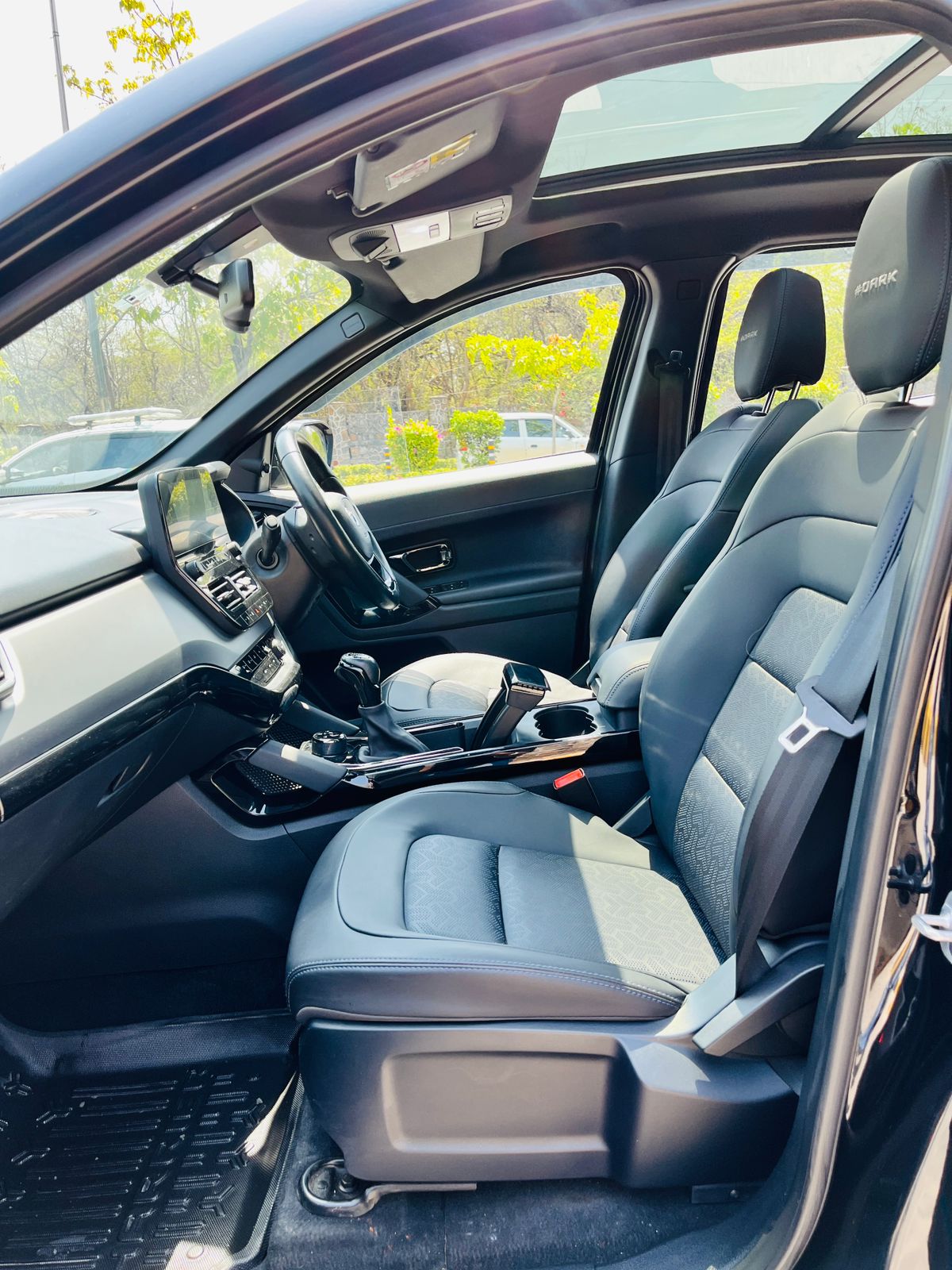 2023 Tata Harrier XZA+ Automatic Diesel | 28,000 KM Driven | 1st Owner | Premium SUV Available in Karol Bagh, Delhi