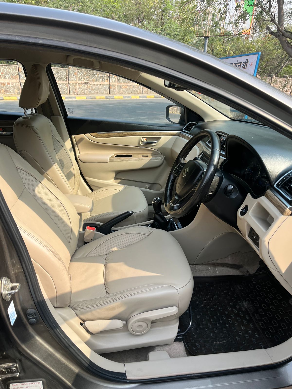 2019 Maruti Suzuki Ciaz Alpha Petrol | 65,000 KM | Brown | 1st Owner | Premium Sedan in Karol Bagh, Delhi