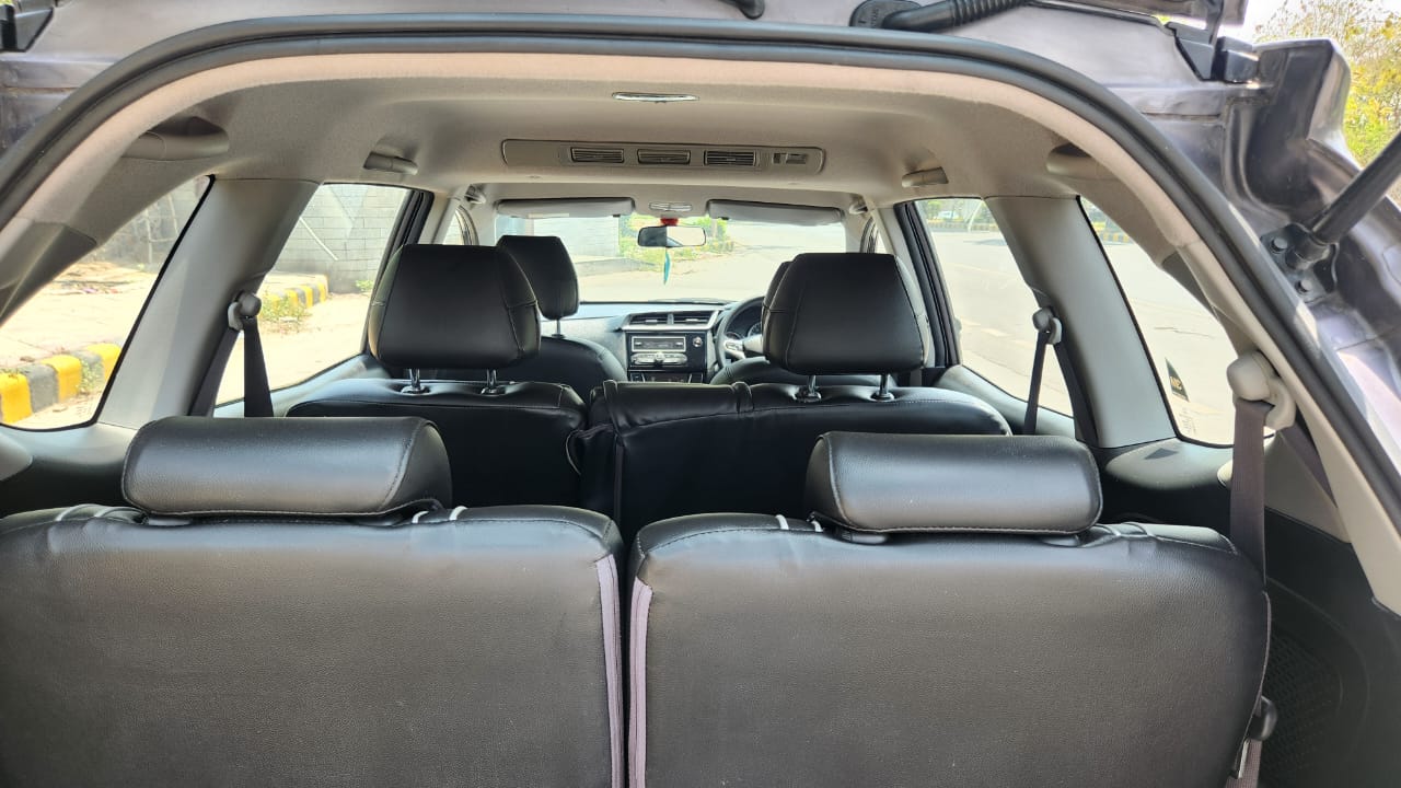 2017 Honda BR-V V CVT Petrol for Sale | 30,000 KM Driven | Grey | Carzvilla