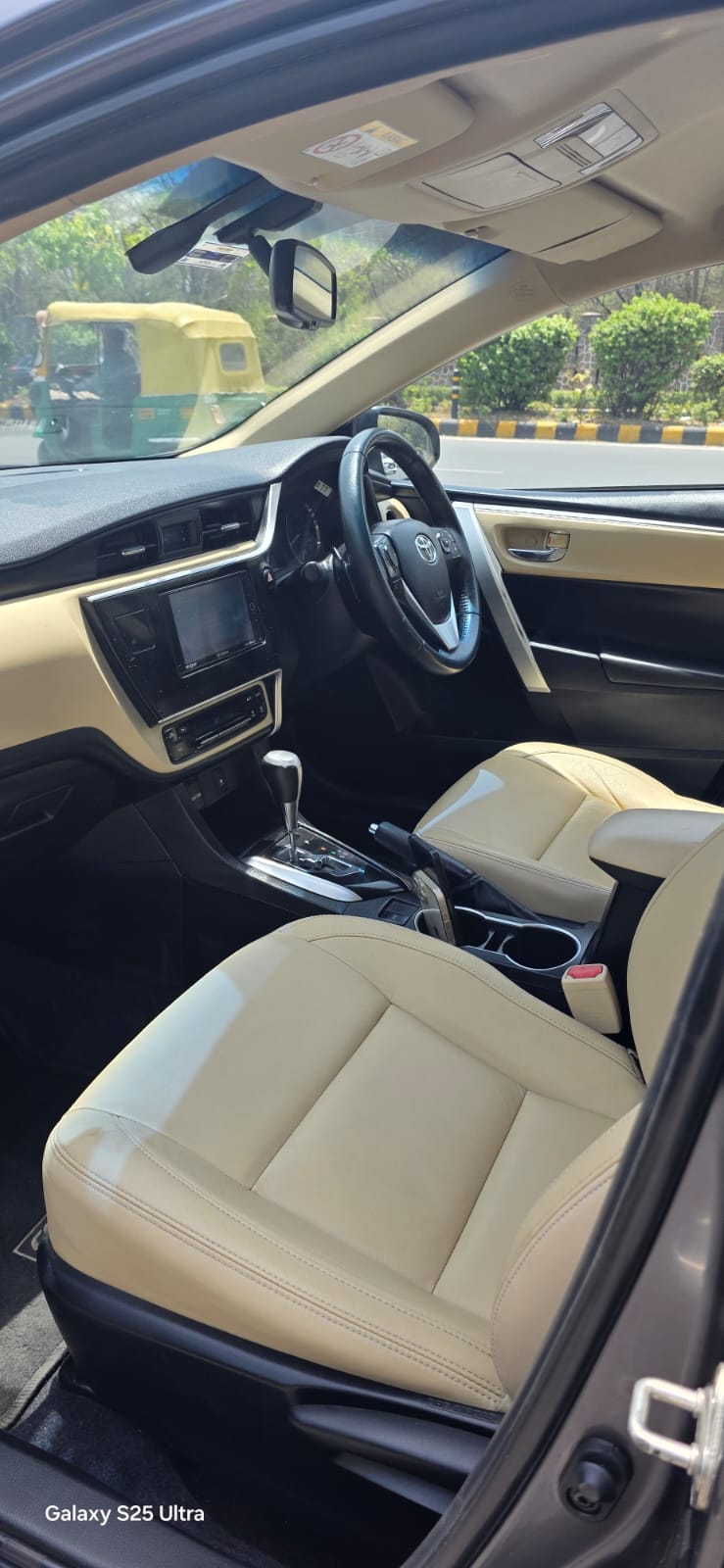 2018 Toyota Corolla Altis VL CVT Petrol | HR51 Registered | 50,000 KM Driven | Grey | ₹9.90 Lakh