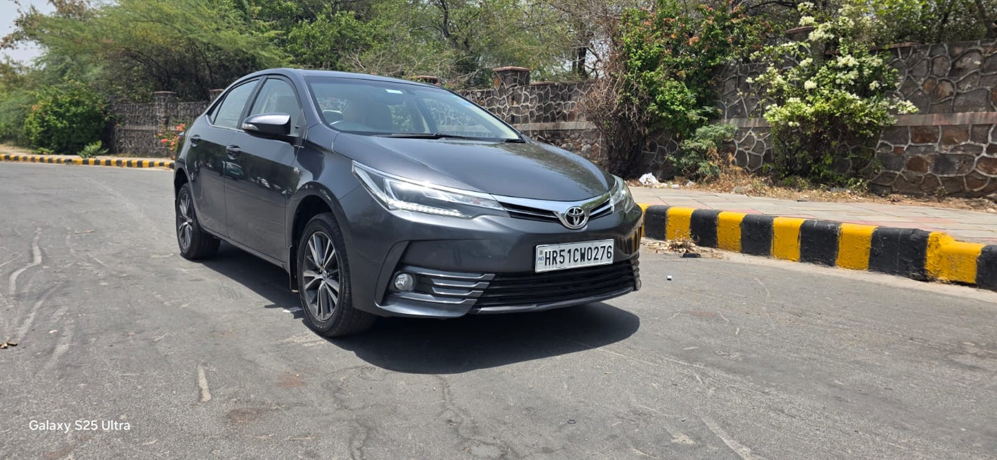 2018 Toyota Corolla Altis VL CVT Petrol | HR51 Registered | 50,000 KM Driven | Grey | ₹9.90 Lakh
