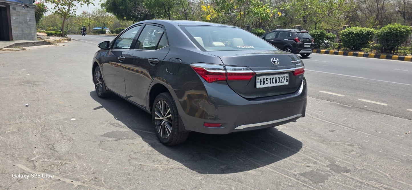 2018 Toyota Corolla Altis VL CVT Petrol | HR51 Registered | 50,000 KM Driven | Grey | ₹9.90 Lakh