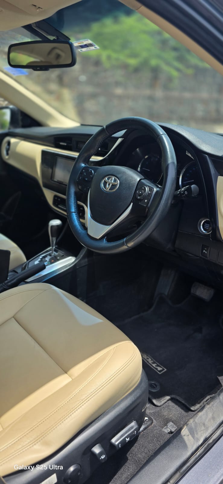 2018 Toyota Corolla Altis VL CVT Petrol | HR51 Registered | 50,000 KM Driven | Grey | ₹9.90 Lakh