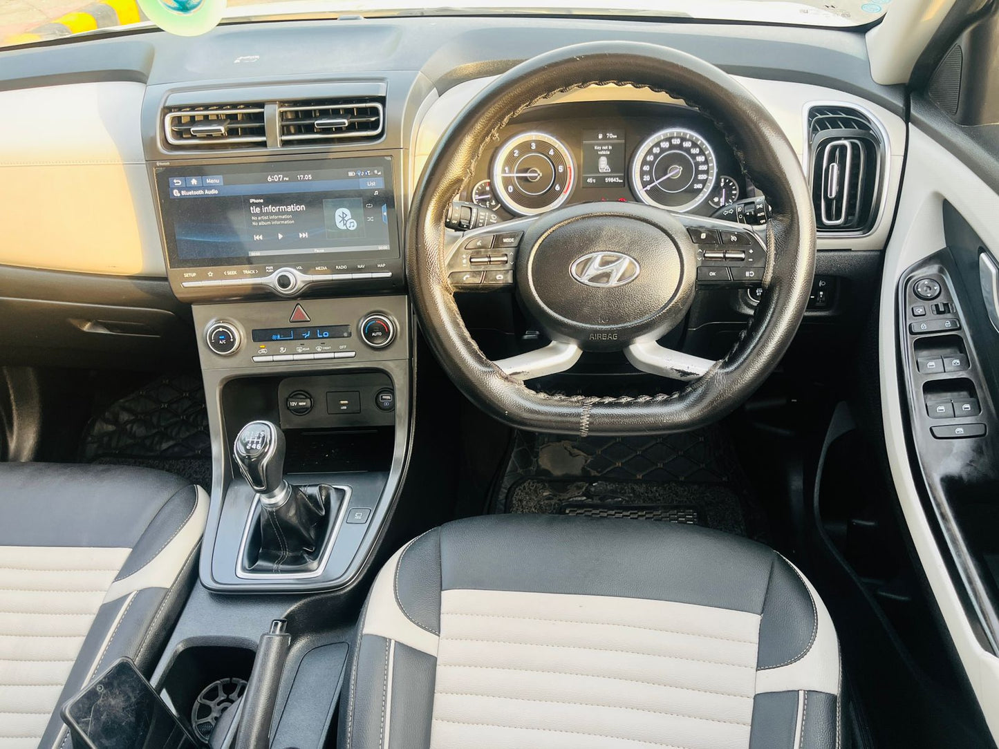 2021 Hyundai Creta SX Diesel | DL Registered | 54,000 KM Driven | Silver | ₹10.50 Lakh