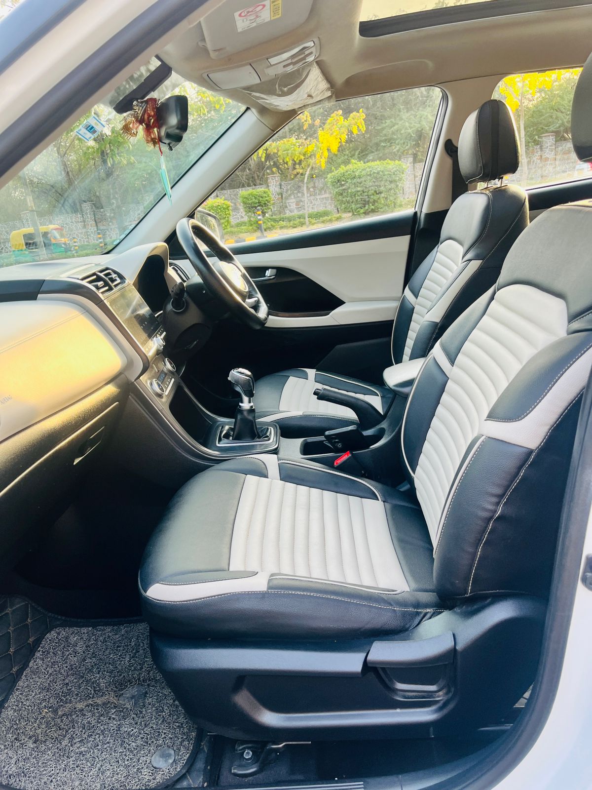 2021 Hyundai Creta SX Diesel | DL Registered | 54,000 KM Driven | Silver | ₹10.50 Lakh
