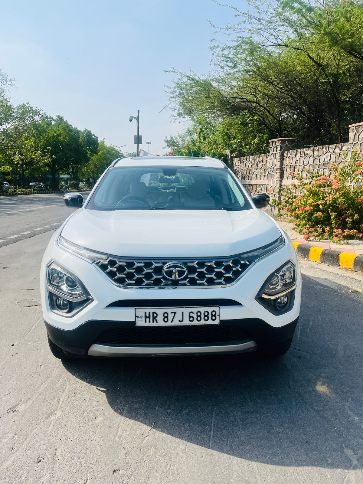2022 Tata Safari XT MT Diesel | HR87 Registration | 63,000 KM Driven | White