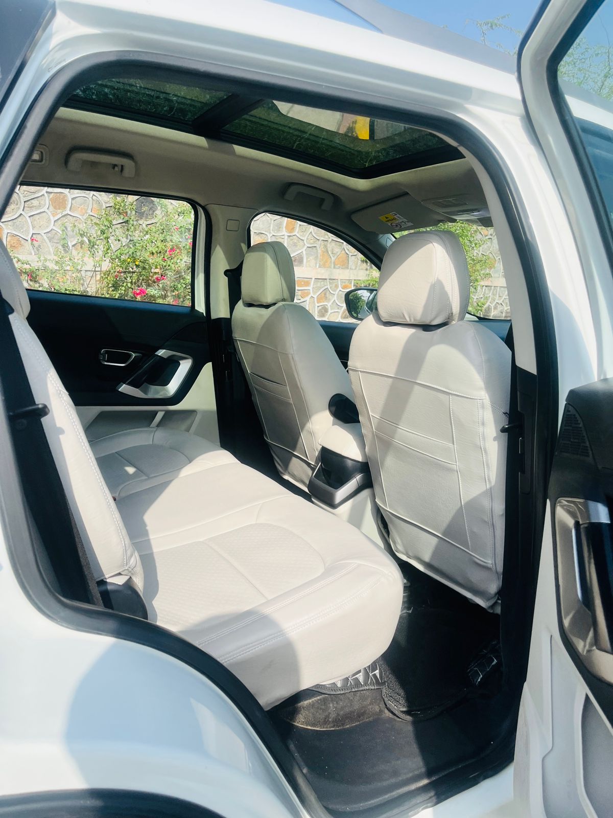 2022 Tata Safari XT MT Diesel | HR87 Registration | 63,000 KM Driven | White