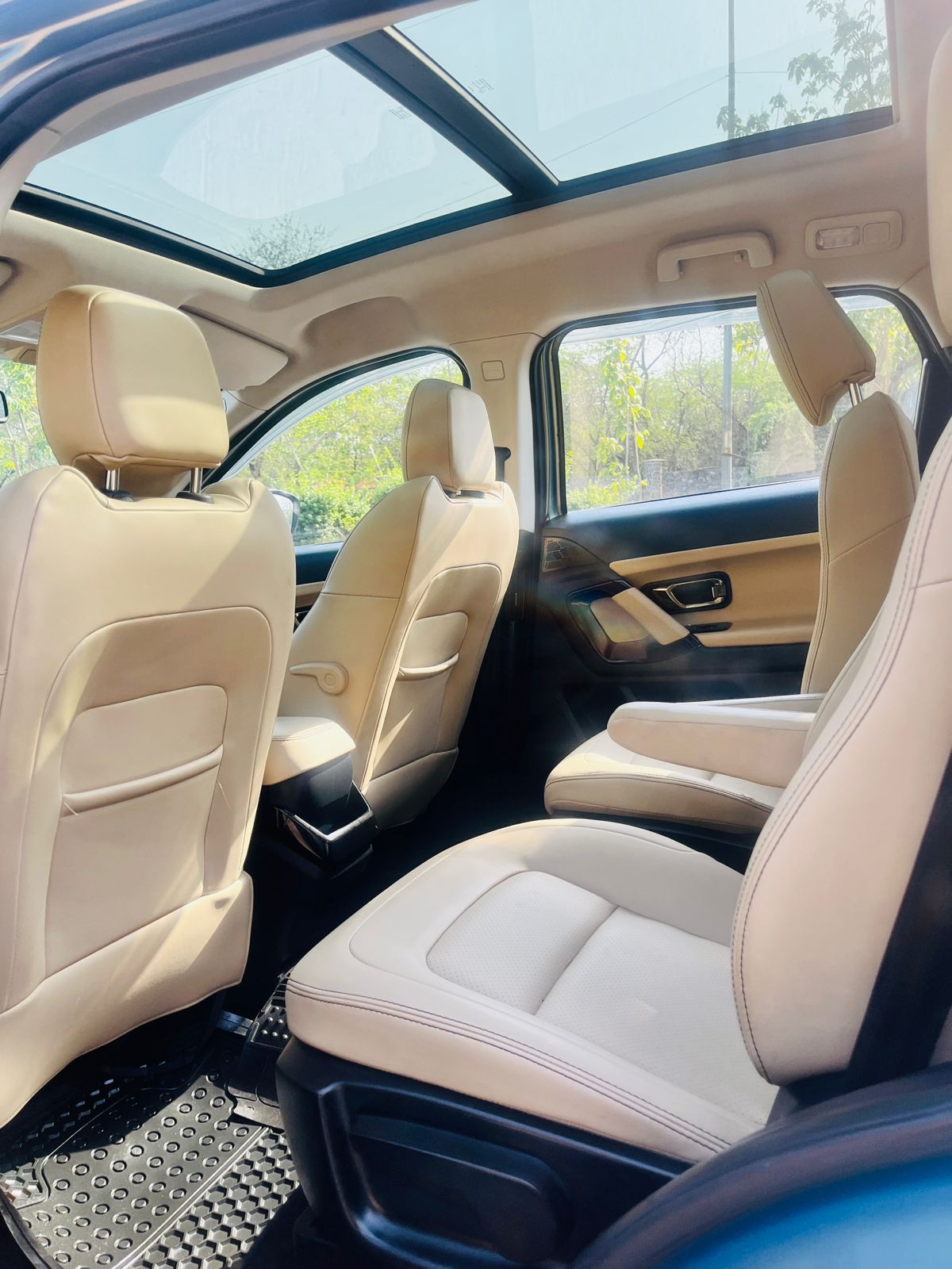 2021 Tata Safari XZ+ Automatic BS6 Diesel | Panoramic Sunroof | Single Owner | 41,000 KM
