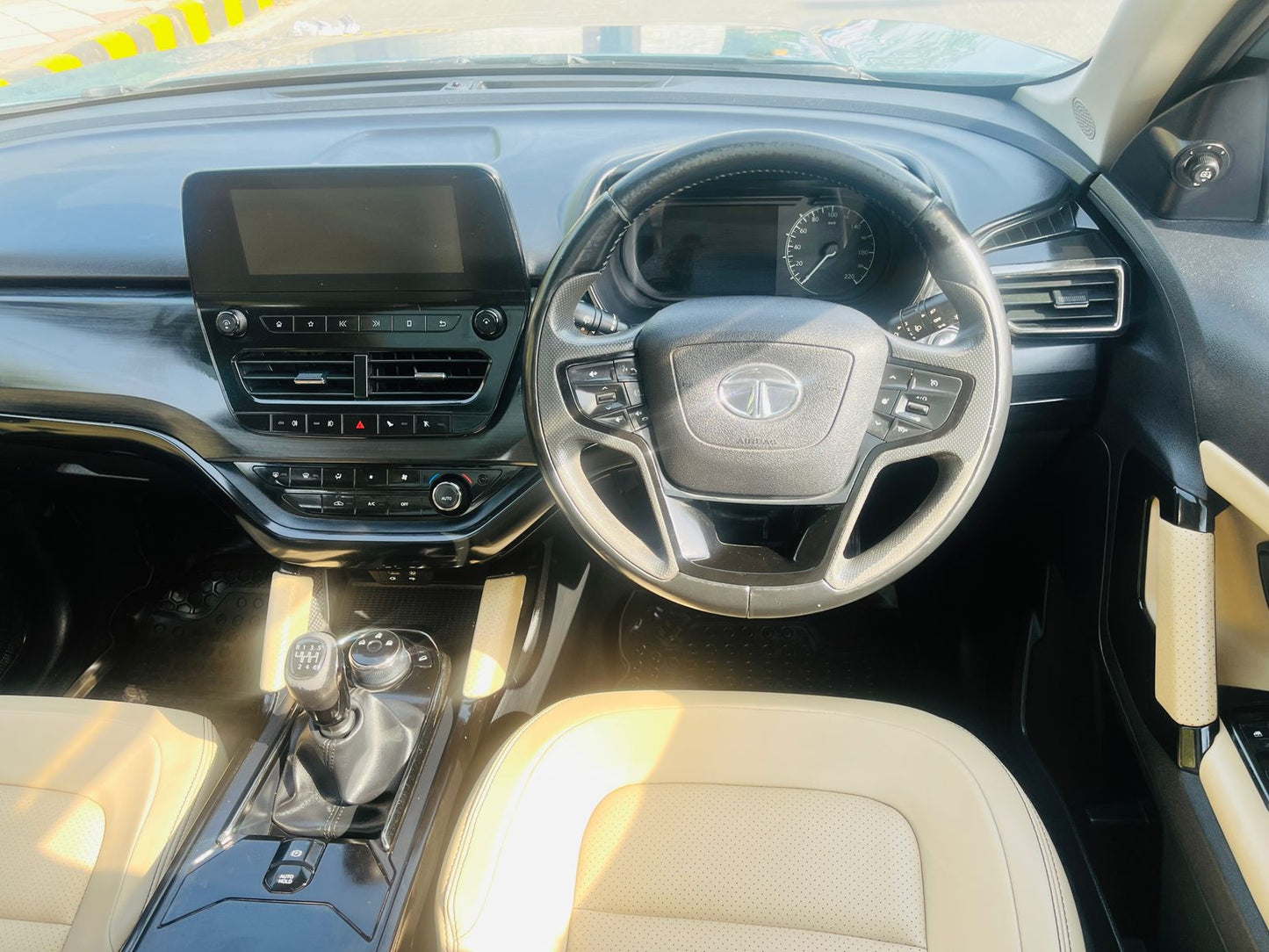 2021 Tata Safari XZ+ Automatic BS6 Diesel | Panoramic Sunroof | Single Owner | 41,000 KM