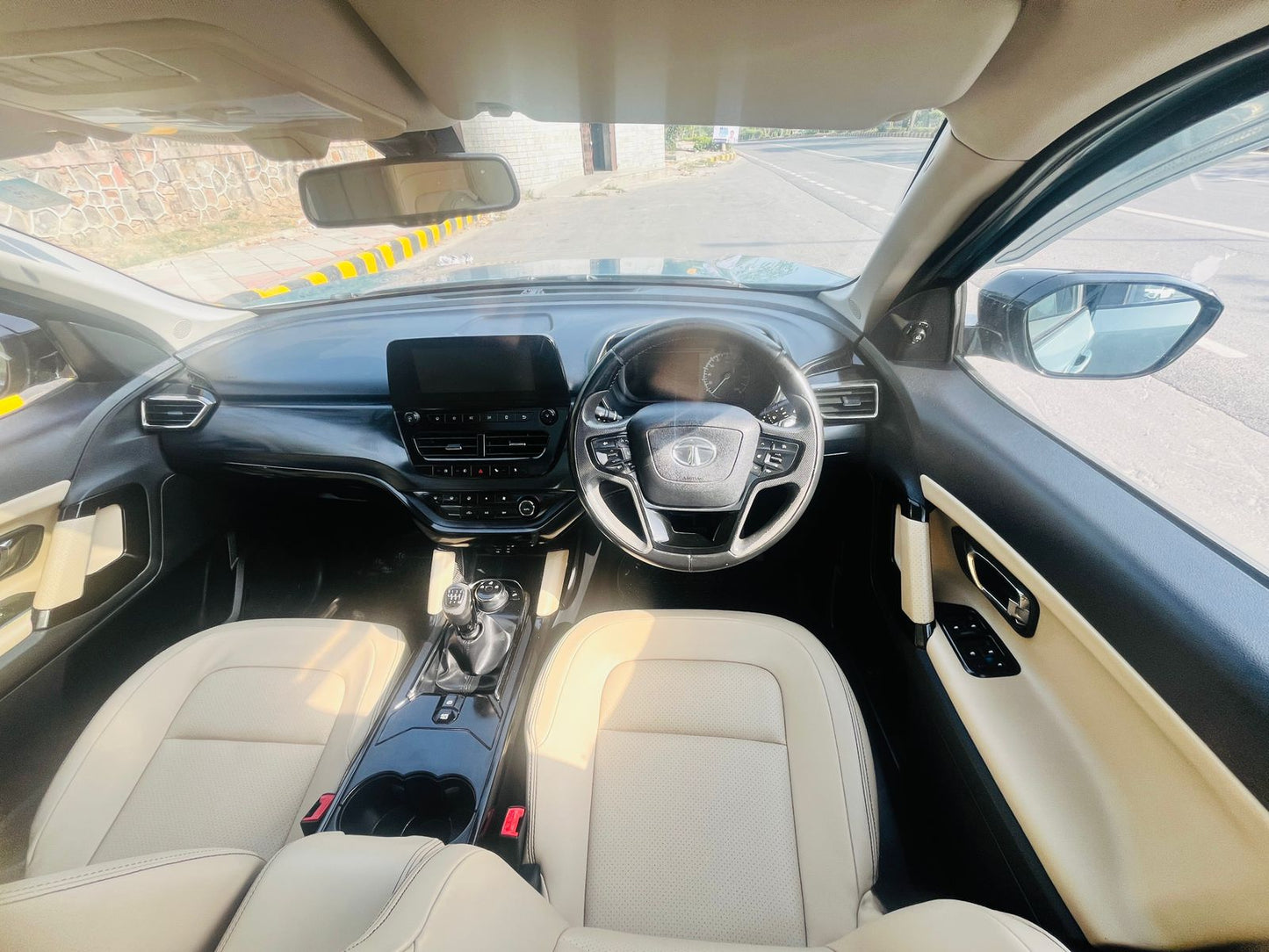 2021 Tata Safari XZ+ Automatic BS6 Diesel | Panoramic Sunroof | Single Owner | 41,000 KM