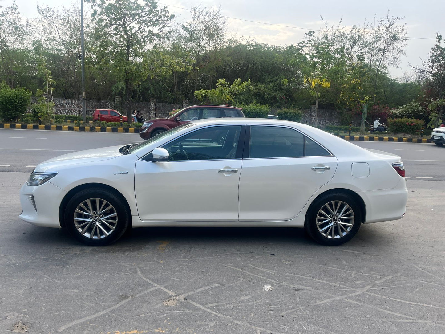 2018 Toyota Camry 2.5L Hybrid Automatic | Single Owner | 85,000 KM | Delhi