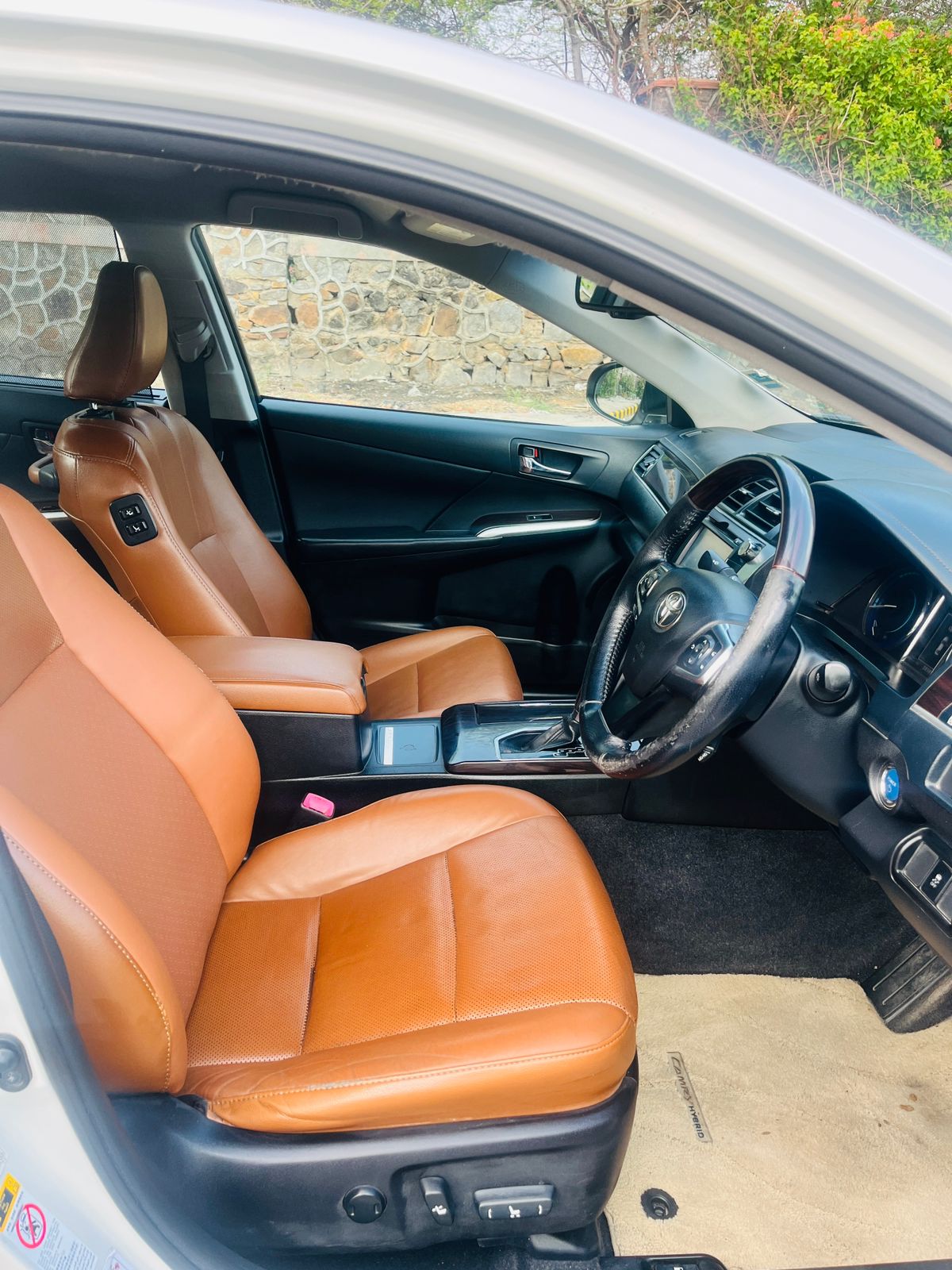 2018 Toyota Camry 2.5L Hybrid Automatic | Single Owner | 85,000 KM | Delhi