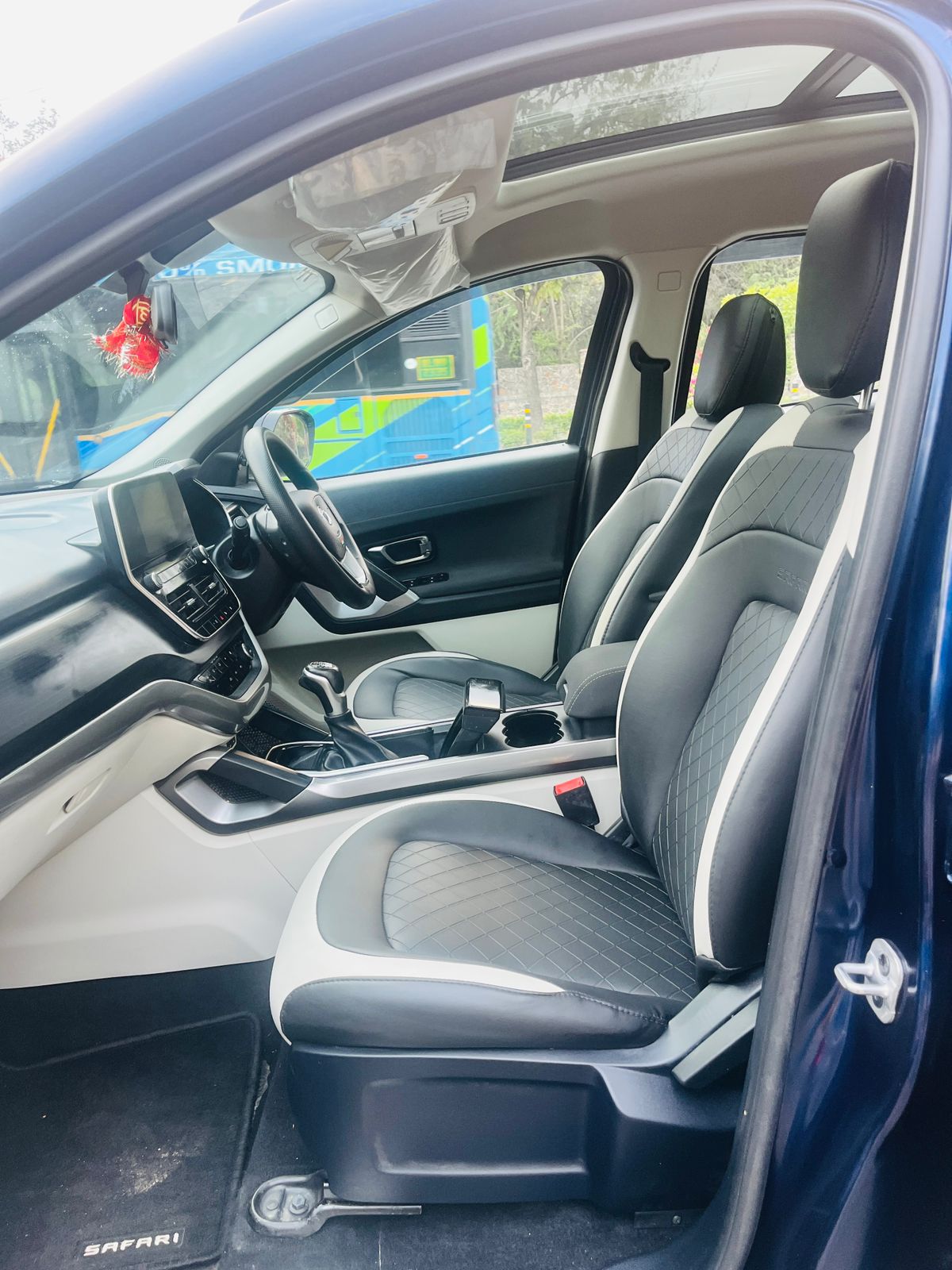 2023 Tata Safari XTA+ BS6 Diesel Automatic | 15,000 KM | Single Owner | Panoramic Sunroof