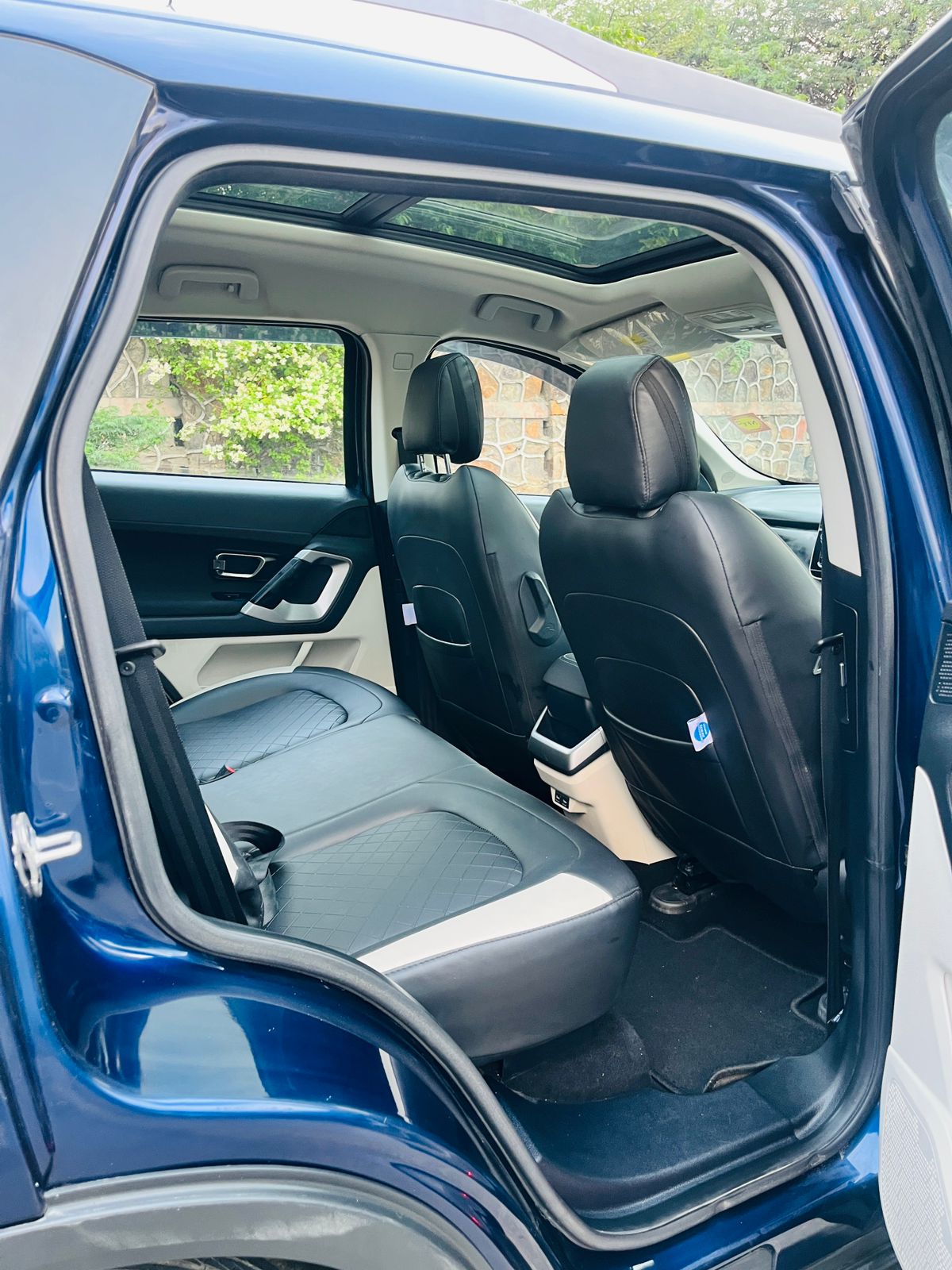 2023 Tata Safari XTA+ BS6 Diesel Automatic | 15,000 KM | Single Owner | Panoramic Sunroof