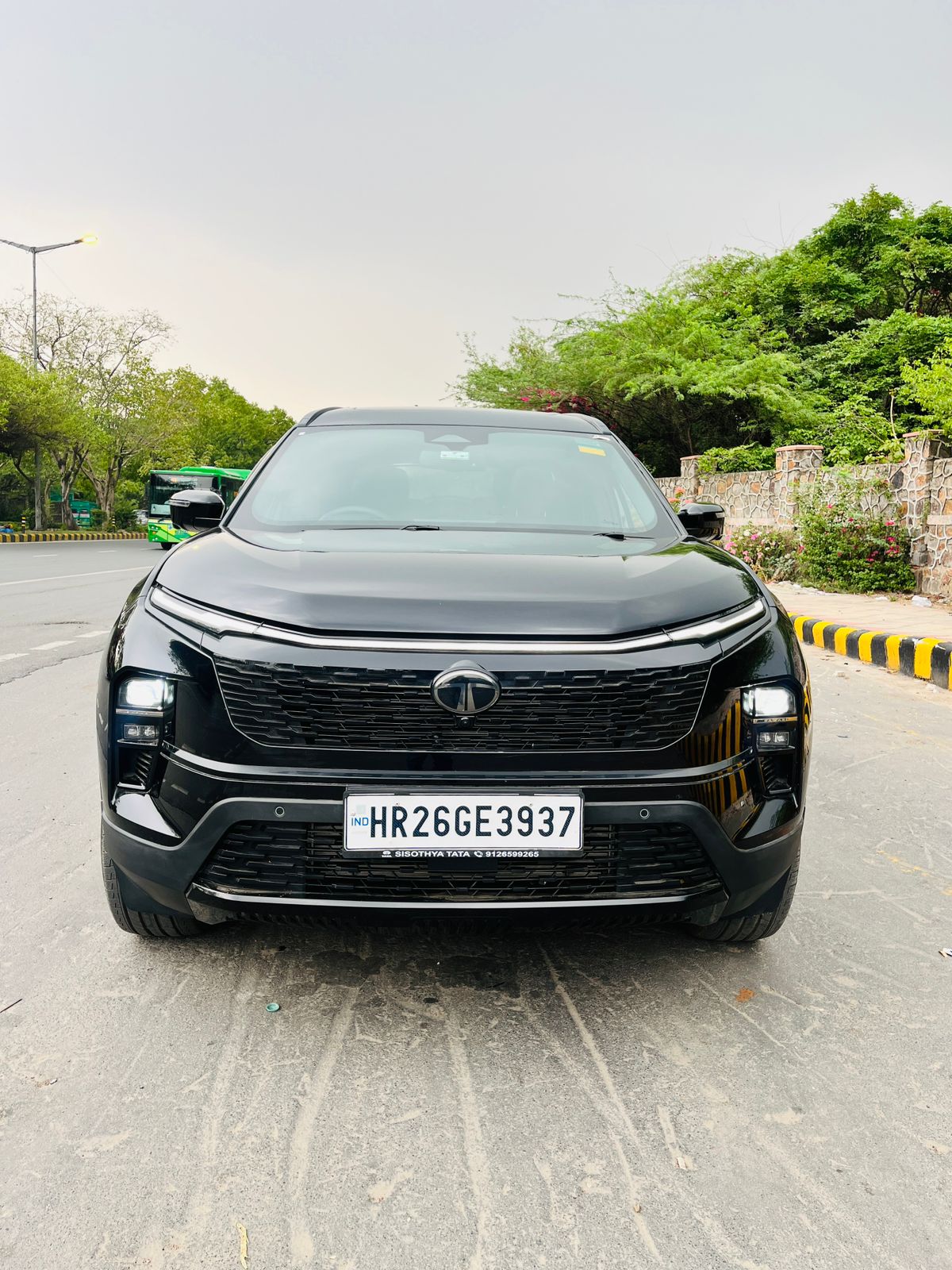 2026 Tata Safari Accomplished X+ Dark Edition Diesel Automatic | 1st Owner | Company Warranty | HR Registration