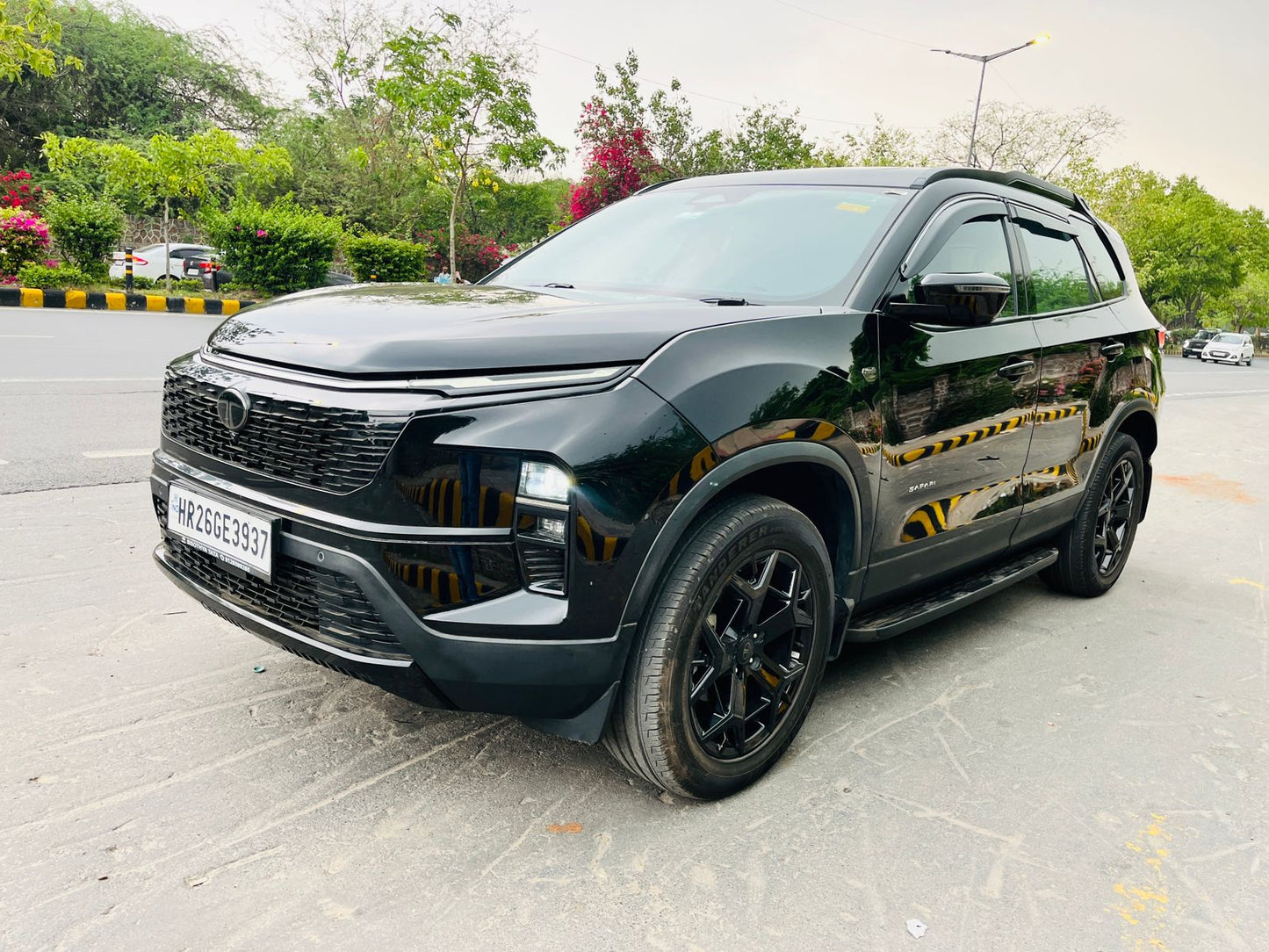 2026 Tata Safari Accomplished X+ Dark Edition Diesel Automatic | 1st Owner | Company Warranty | HR Registration