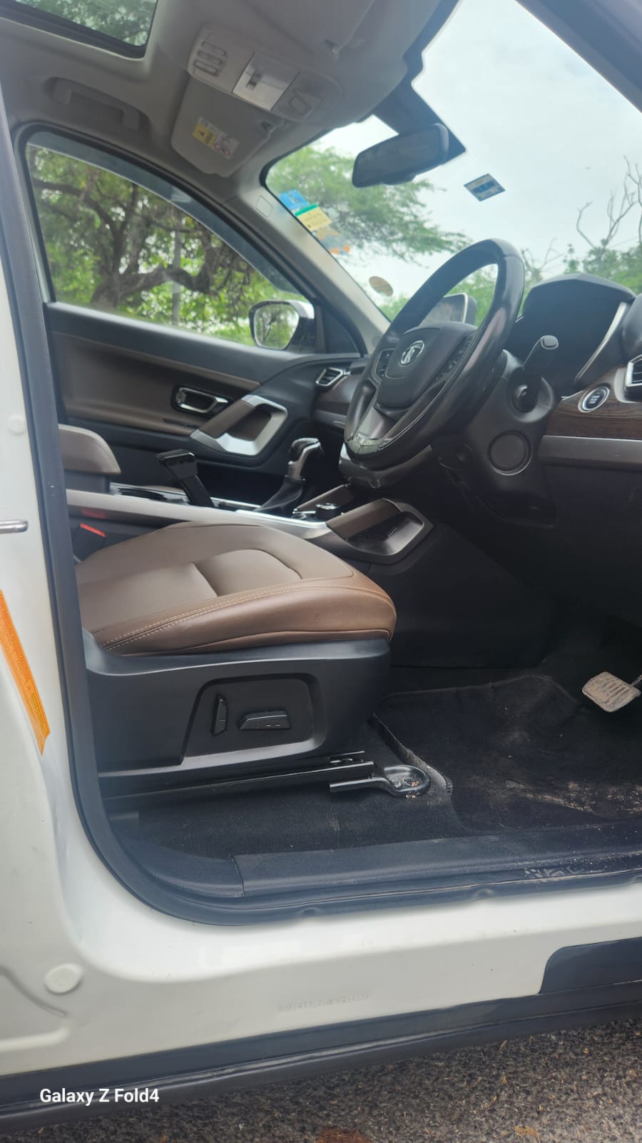 2021 Tata Harrier XZA+ BS6 Diesel Automatic | 1st Owner | Panoramic Sunroof | Delhi Registered | Carzvilla